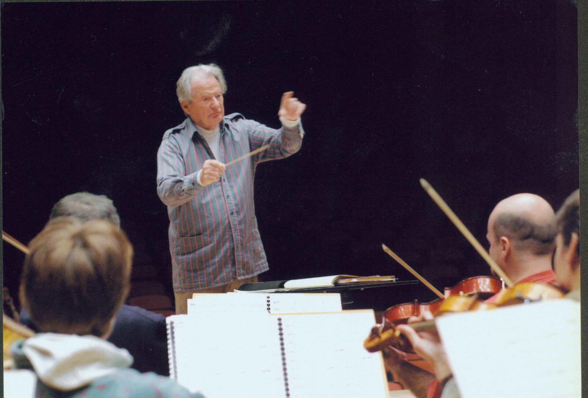 new SirNevilMarriner_camerata_23112003_c_akriviadis-1